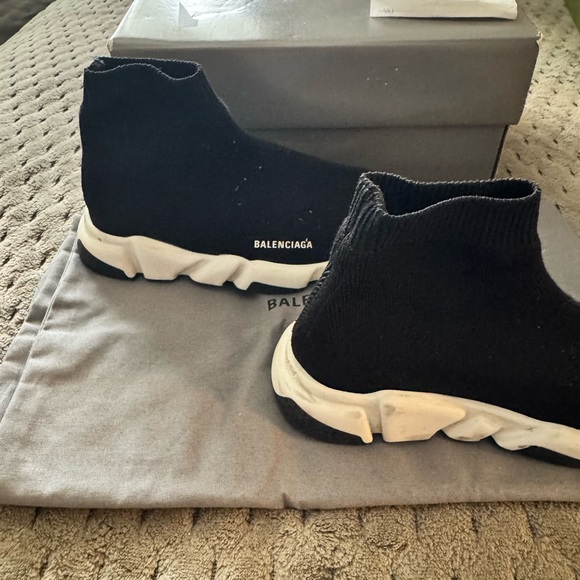 Used. Balenciaga Toddler EUR 25-26 US 9-9.5 Final Sale - Picture 2 of 4